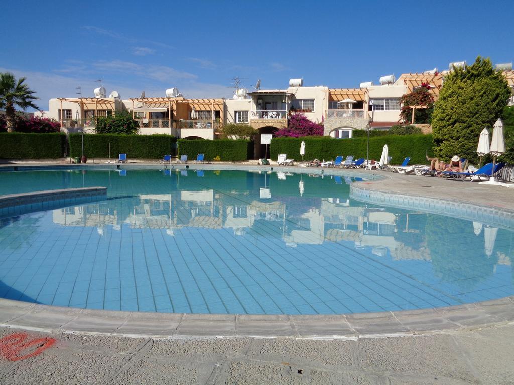 Santa Barbara Complex Lejlighed Limassol Eksteriør billede