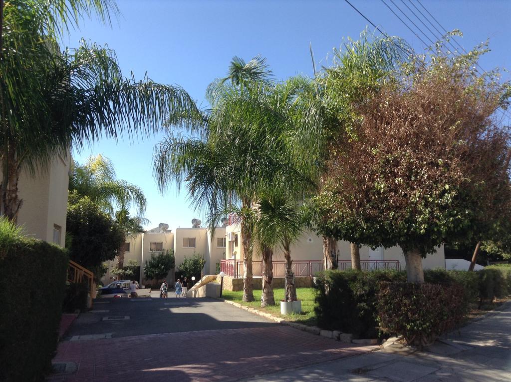 Santa Barbara Complex Lejlighed Limassol Eksteriør billede