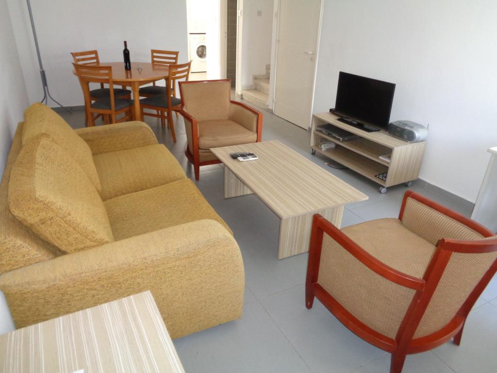 Santa Barbara Complex Lejlighed Limassol Eksteriør billede